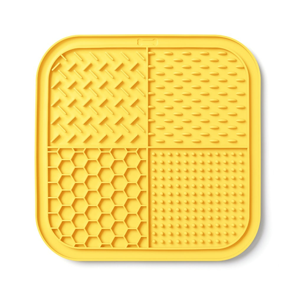 The Calm-Down Lick Mat - Anxiety Relief for Dogs & Cats